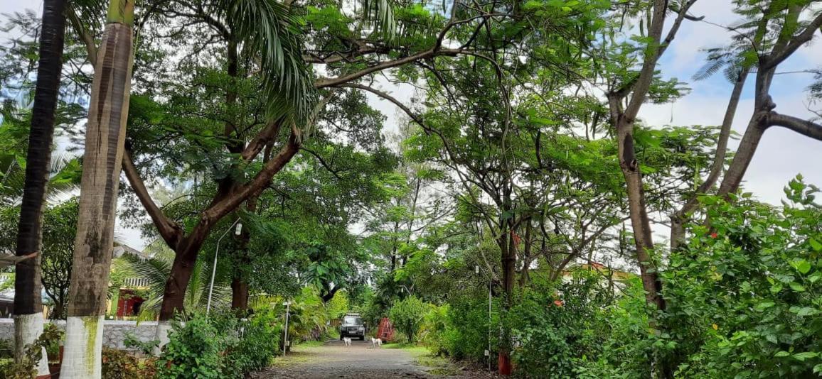 Prajakta Rest House Alībāg Buitenkant foto