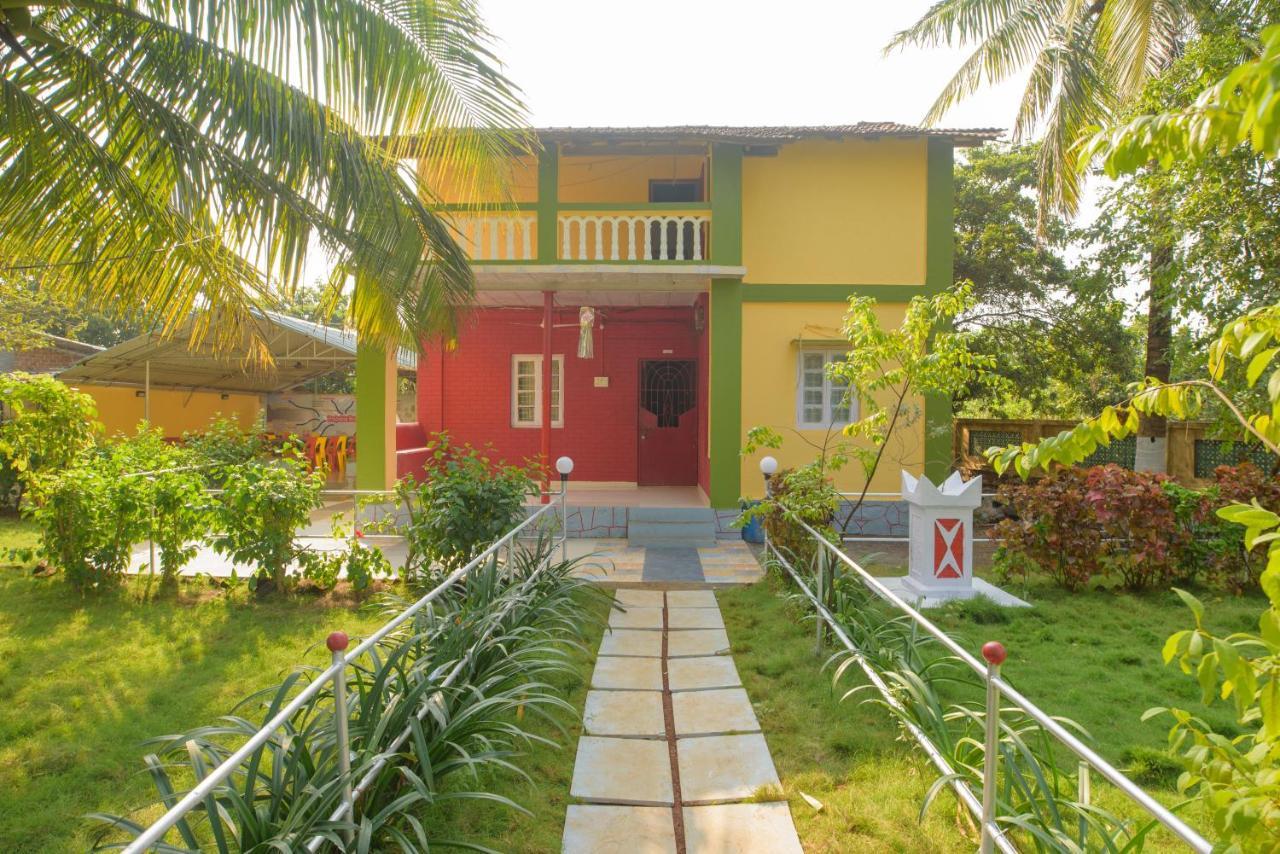 Prajakta Rest House Alībāg Buitenkant foto