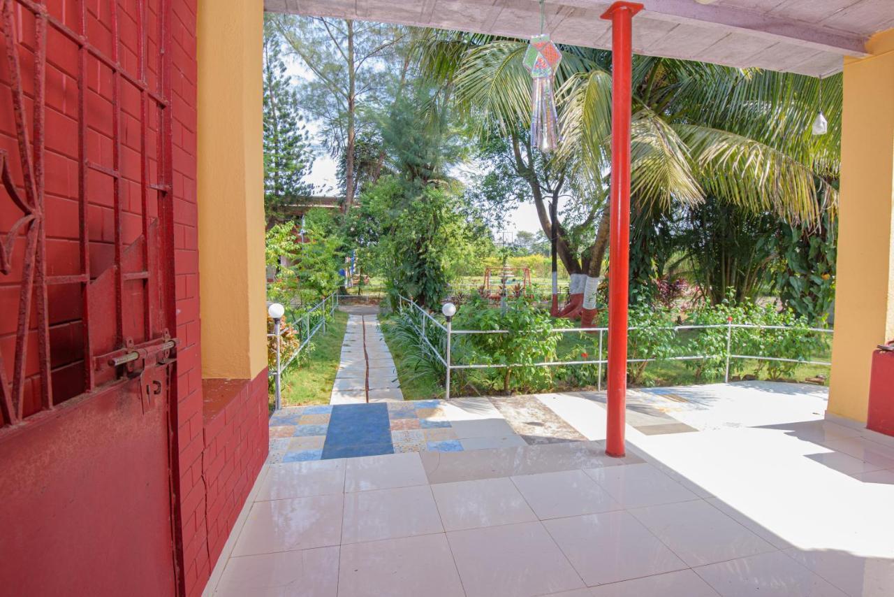 Prajakta Rest House Alībāg Buitenkant foto