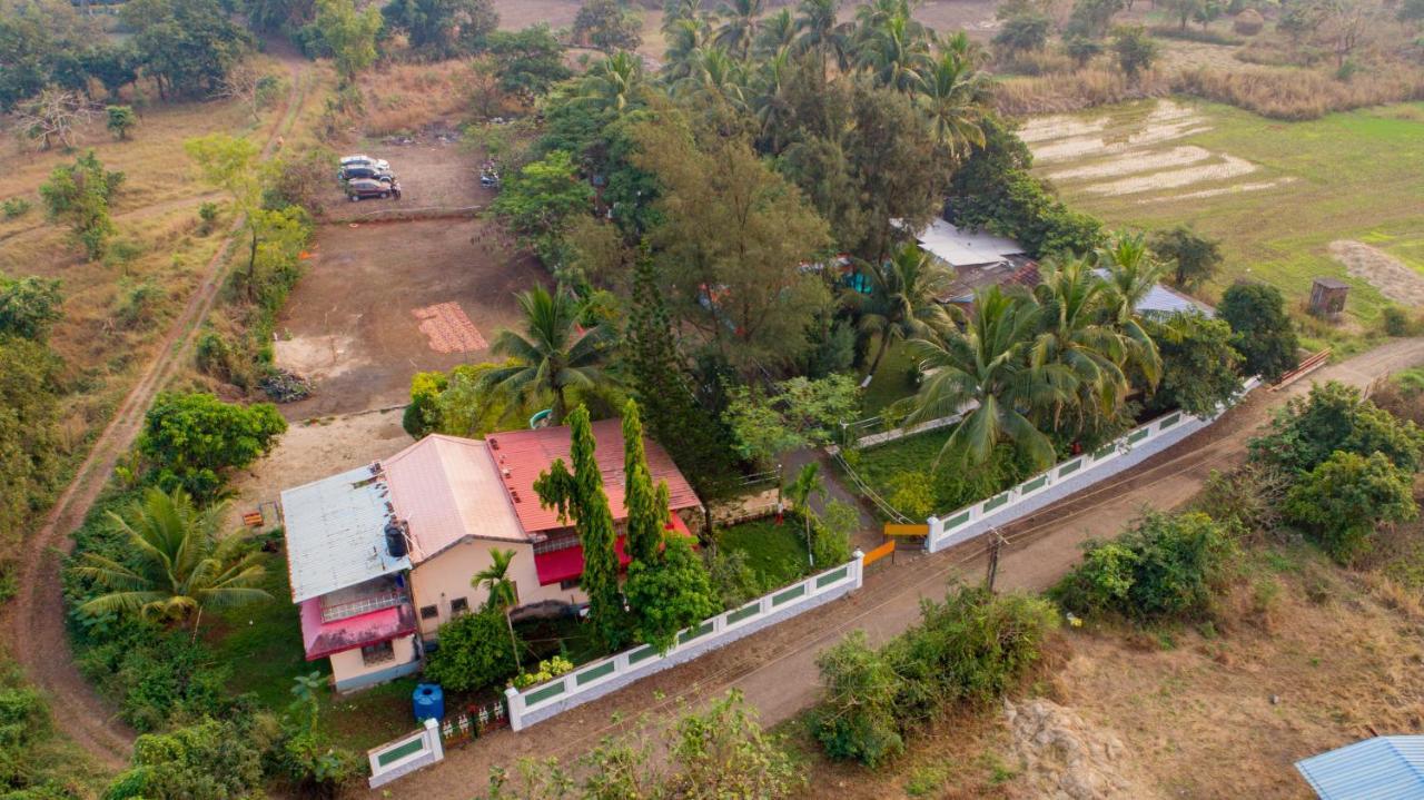 Prajakta Rest House Alībāg Buitenkant foto