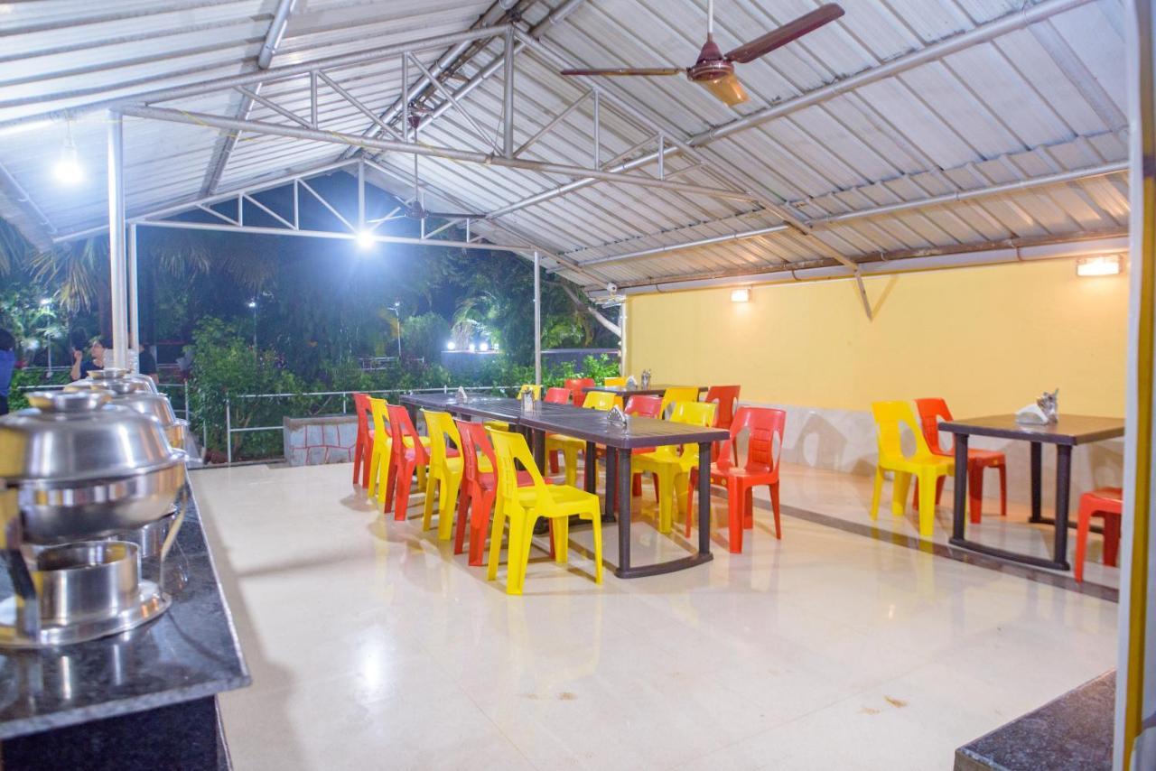 Prajakta Rest House Alībāg Buitenkant foto