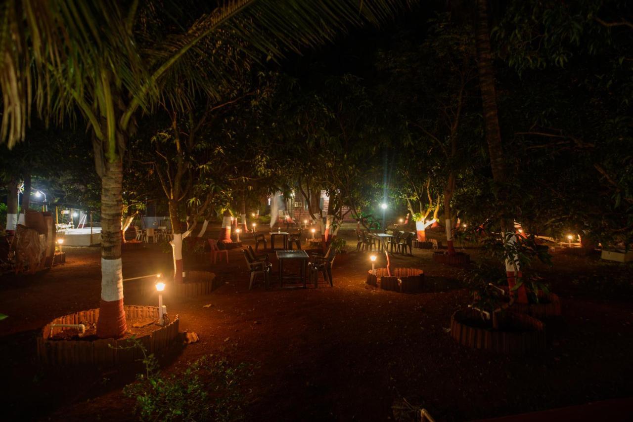Prajakta Rest House Alībāg Buitenkant foto