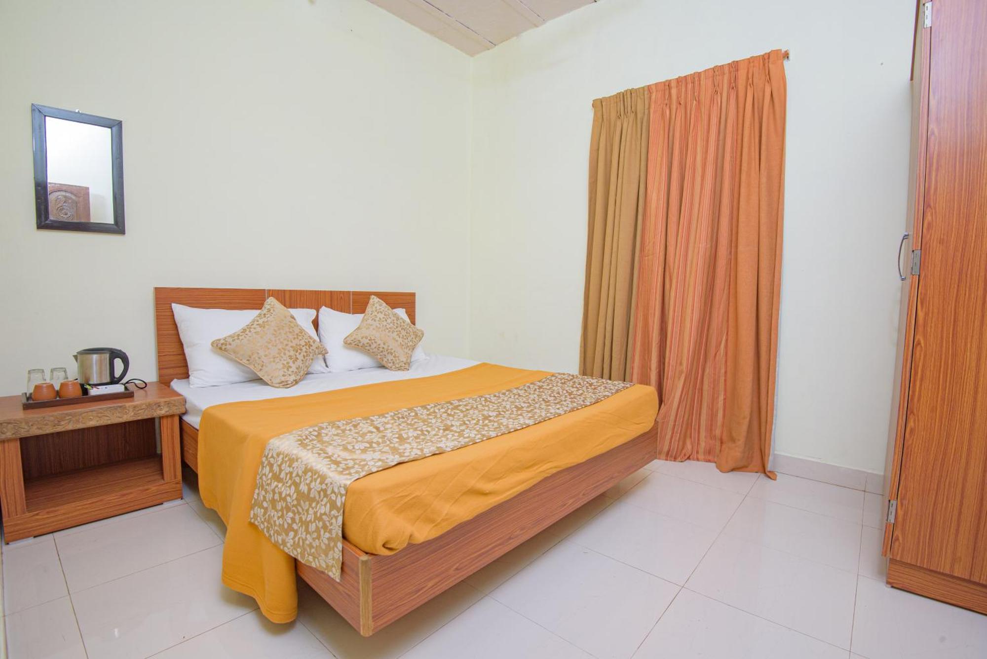 Prajakta Rest House Alībāg Kamer foto